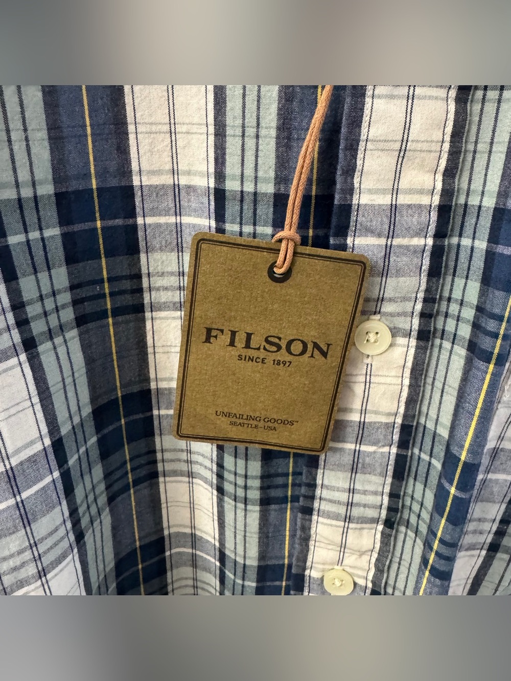 NWT Filson Button Down Shirt 👔 - Picture 6 of 7